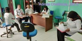 Kasubag umum dan kepegawaian serta Kasubag Keuangan dan Kasubag PEP memberi arahan kepada Penyulu...