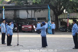 Pembacaan UUD 1945 oleh Ibu Wiwik Wulandari Pustakawan Ahli Muda