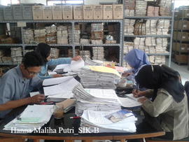 Memberikan deskripsi arsip