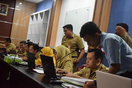 Pelatihan dan Evaluasi Tanda Tangan Digital