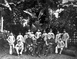 I1_Foto Anak - Anak Kolong Dan Steurtjes