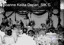 III.A.58.5 - Bank Indonesia ke-18 di Jember tanggal 8 Februari 1958 tampak acara sambutan sedang ...