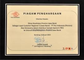 Piagam Penghargaan sebagai Loyal Customer Regional 3 (jawa Barat) atas kerjasama dalam Distribusi...