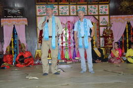 Assesor Unesco Simon Pajes- Jerman dan Andreas Scoler-Prancis berkunjung ke rumah Adat Belitong